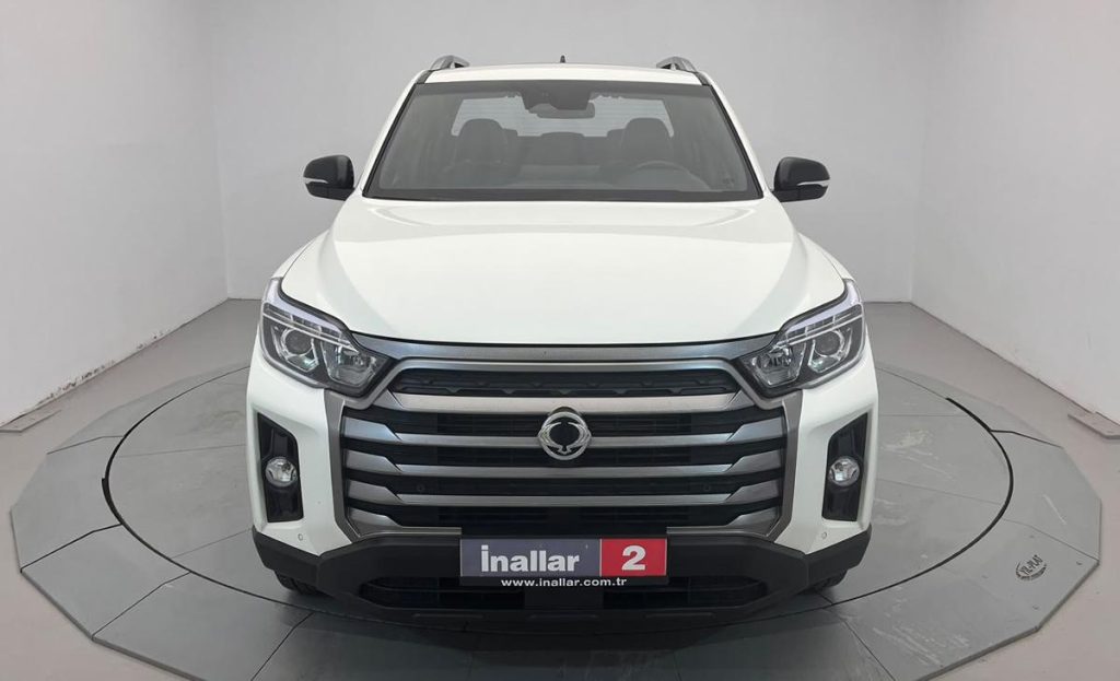 Ssangyong Musso 2.2 Platinum Plus - Fotoğraf 1