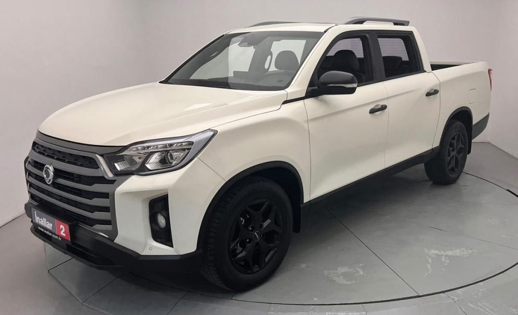 Ssangyong Musso 2.2 Platinum Plus - Fotoğraf 4