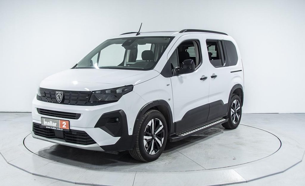 Peugeot Rifter 1.5 GT - Fotoğraf 3
