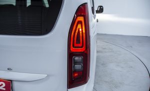 Opel Combo 1.5 Ultimate - Fotoğraf 15