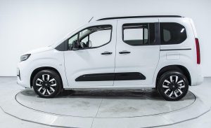 Opel Combo 1.5 Ultimate - Fotoğraf 6