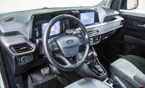 Ford Tourneo Courier Titanium - Fotoğraf 10