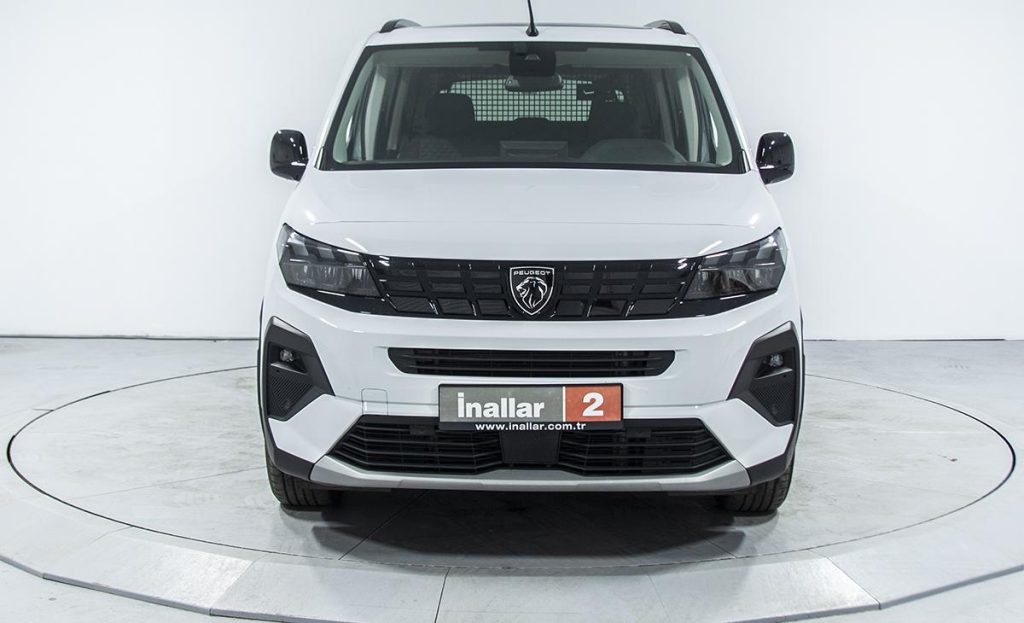 Peugeot Rifter 1.5 GT - Fotoğraf 1