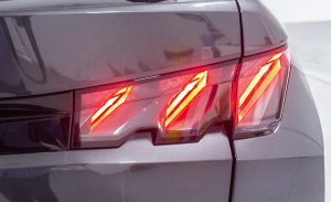 Peugeot e-3008 Gt - Fotoğraf 15