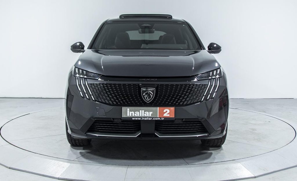 Peugeot e-3008 Gt - Fotoğraf 1