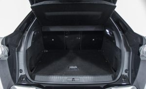 Peugeot e-3008 Gt - Fotoğraf 13