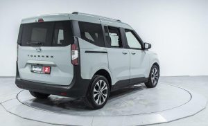 Ford Tourneo Courier Titanium - Fotoğraf 7
