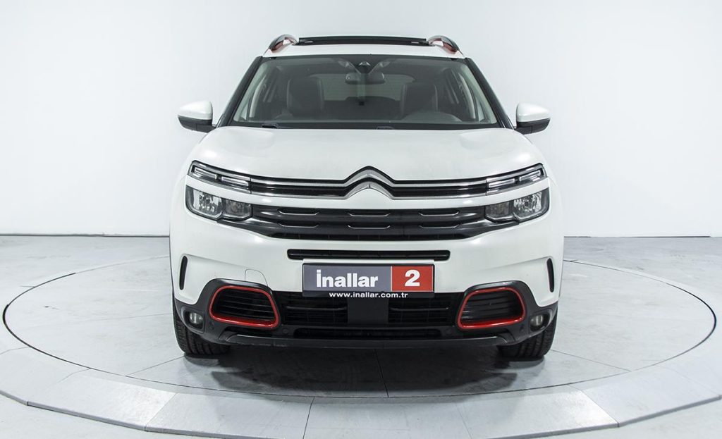 Citroën C5 Aircross Feel Adventure - Fotoğraf 1