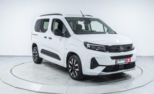 Opel Combo 1.5 Ultimate - Fotoğraf 4