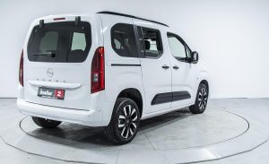 Opel Combo 1.5 Ultimate - Fotoğraf 7