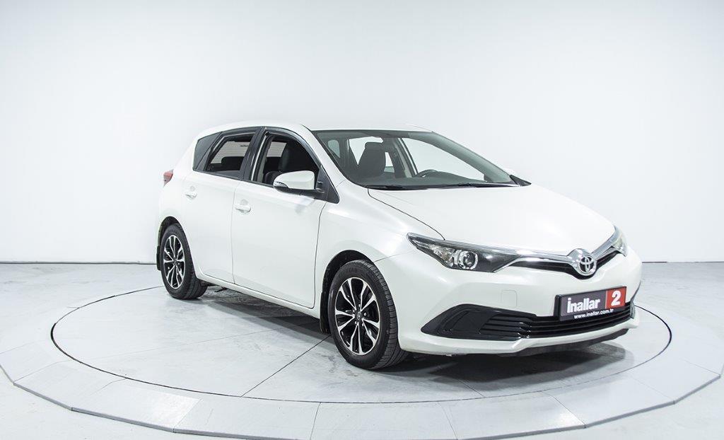 Toyota Auris 1.3 Life - Fotoğraf 4